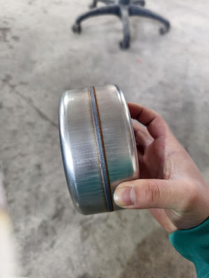 আর্মি কেটল ওয়াটার বোতলের জন্য 2000W কেটল অটোমেটিক ফাইবার লেজার ওয়েল্ডিং মেশিন