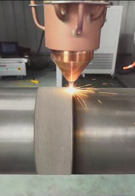 হাইড্রোলিক রড, তেলক্ষেত্রের টিউবিং এবং সিলিন্ড্রিকাল উপাদান পুনর্নির্মাণের জন্য 6000W রোবোটিক লেজার ক্ল্যাডিং মেশিন